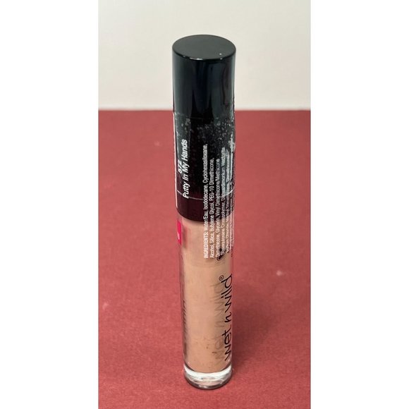 Wet n Wild- Megalast-Liquid Catsuit-Creme Liquid Eyeshadow-572 Putty In My Hands - Picture 4 of 10